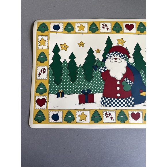 Lot of 4 Vintage CSC Vinyl Christmas Place Mats Santa Clause quilt style - Picture 4 of 6